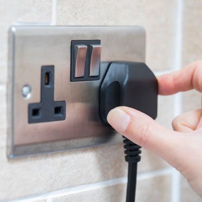 Plug socket with plug