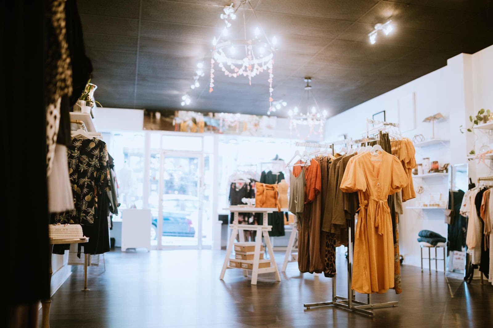 the inside of a fashion shop that uses wholesale energy.